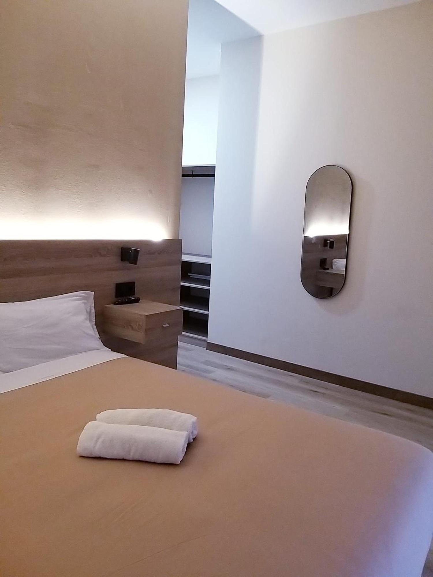 Optimus Comfort Campoamor 101 Valencia Exteriör bild