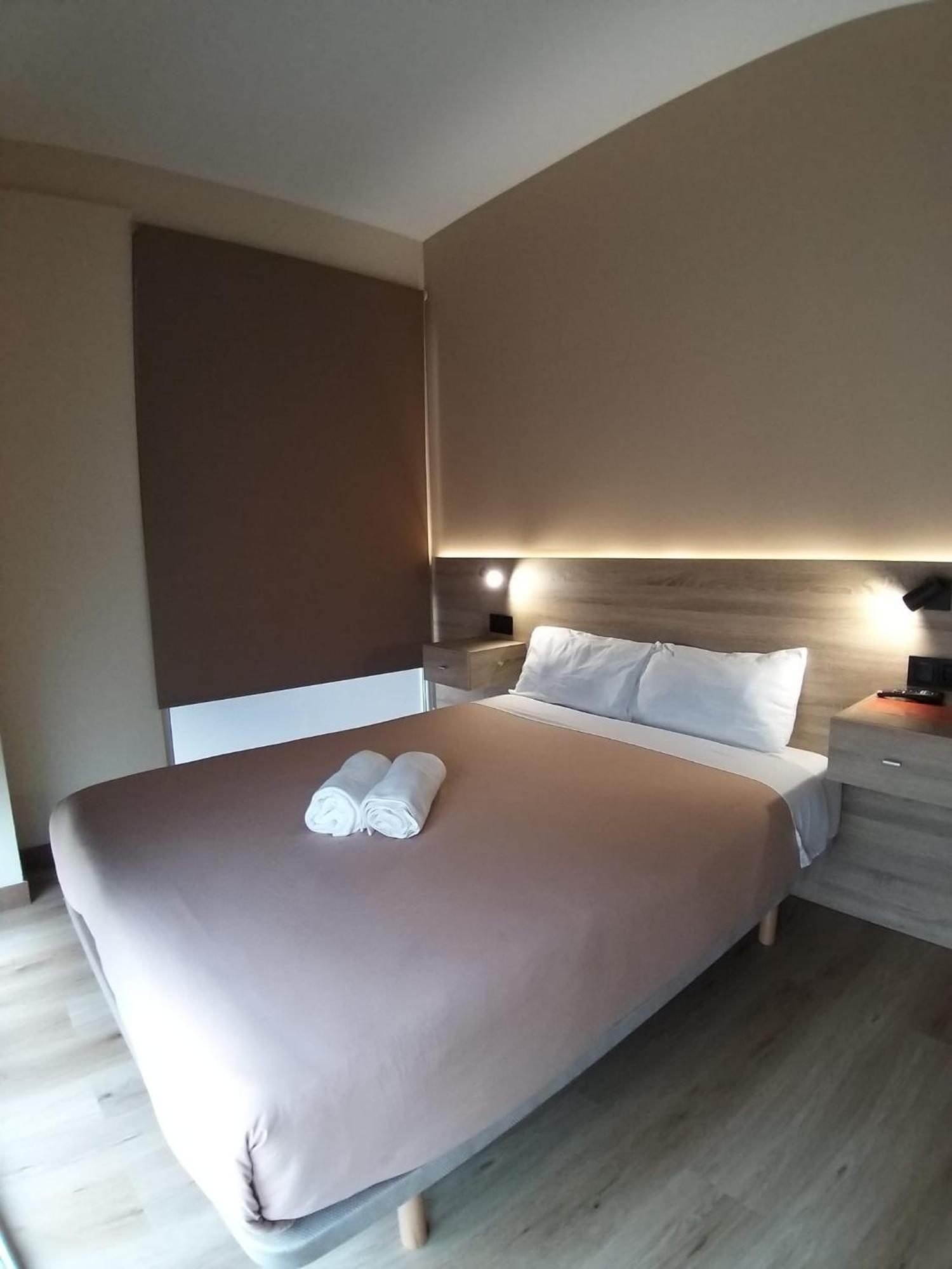 Optimus Comfort Campoamor 101 Valencia Exteriör bild